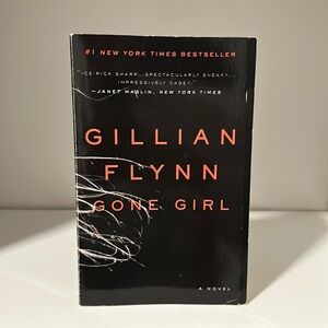 Gone Girl by Gillian Flynn